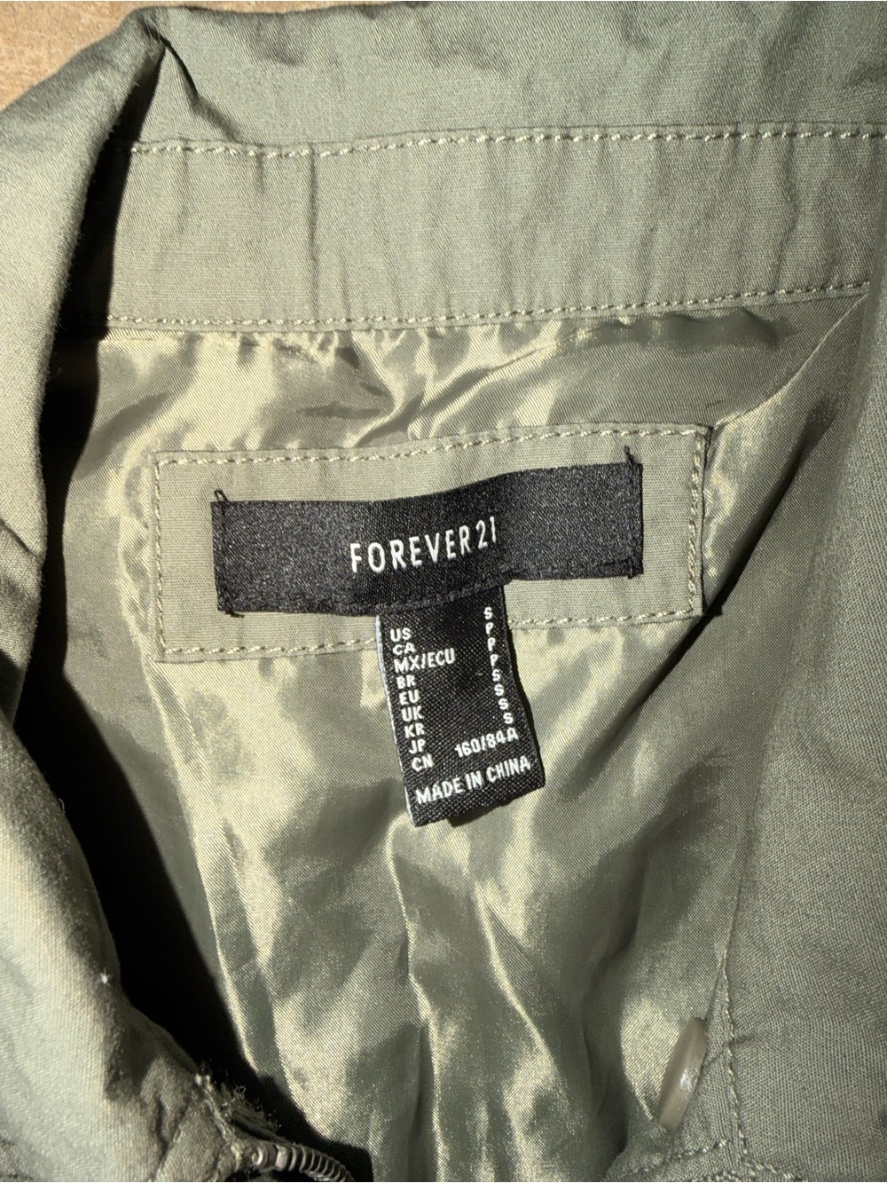 Forever 21 Oversized Utility Vest Olive Green Zip Pocket Crop Jacket Size S - Picture 5 of 8